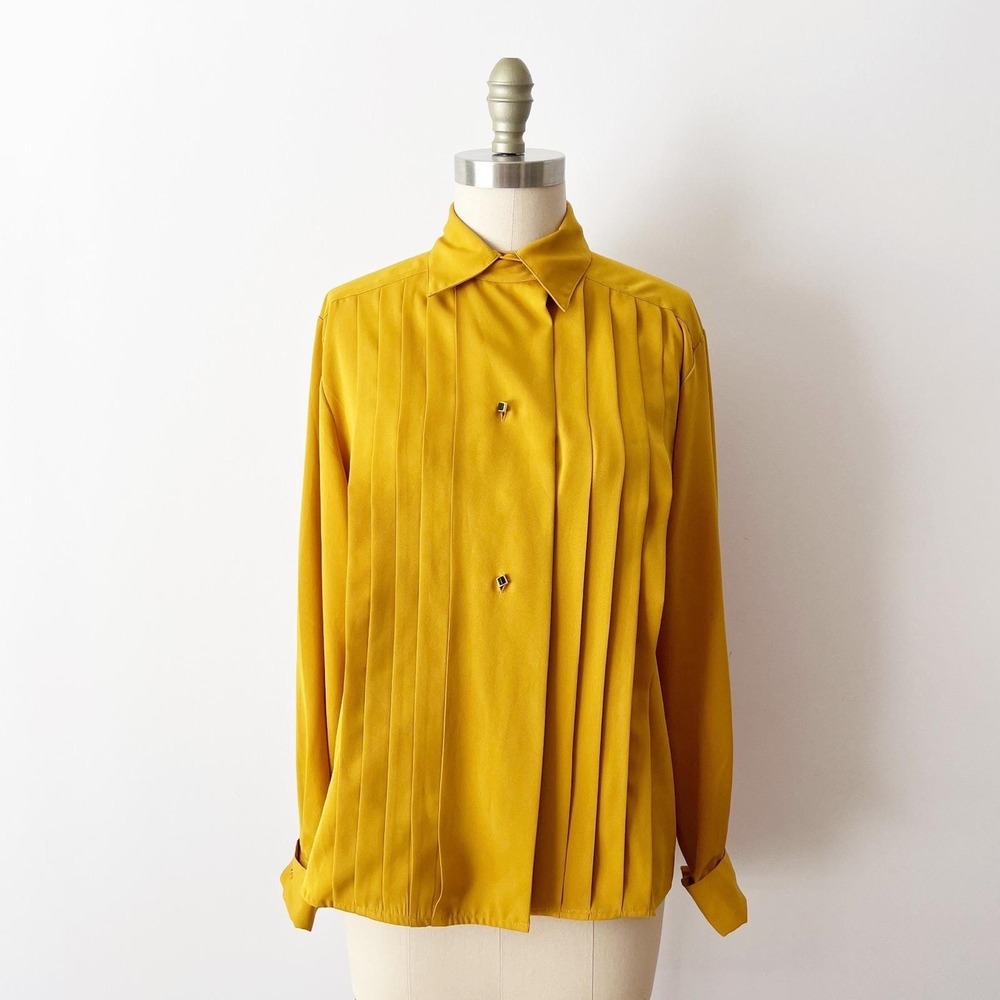 SIZE S/M Anne Klein Mustard Yellow Pleated Blouse Long Sleeve Button Front Top